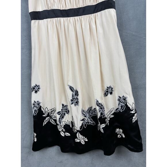 BCBG Maxazria Silk Dress Womens 10 Cream/Black Embroidered Floral Babydoll - Picture 4 of 13